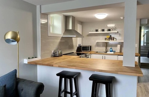 North End Apartamento | 224 Hidden Getaway w/Back Yard