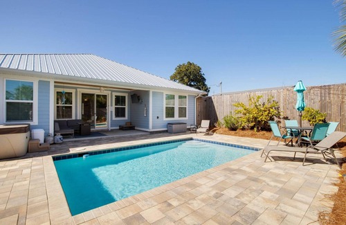 Laguna Beach Estates Casa | 228 Blue Pelican by Blueswell