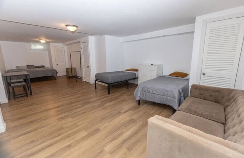 New Haven Casa | 229) Perfect for larger groups!