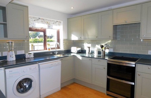 Southrepps Cabaña | 23 Chapel Street - This lovely link-detached house is set in the heart of the countryside village o