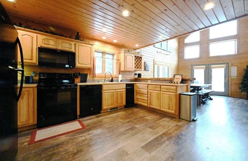 Island Park Cabina | ** Nuevo listado ** Mountain Lion Lodge | 20 minutos a Yellowstone!
