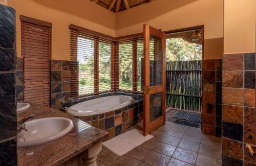 Leeupoort Casa | 23 Zebula - 4 Bedroom 14 Sleeper Home