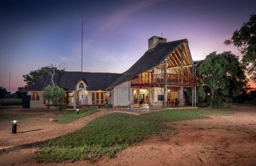 Leeupoort Casa | 23 Zebula - 4 Bedroom 14 Sleeper Home