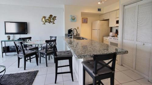 Tavernier Apartamento | 2306 Ocean Pointe Suites