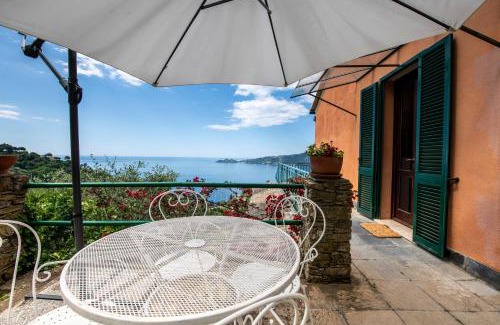 Zoagli Apartamento | 231b- Casa Sant'Ambrogio VISTA MARE, 2 Chilometri dal centro di Zoagli e dal Mare