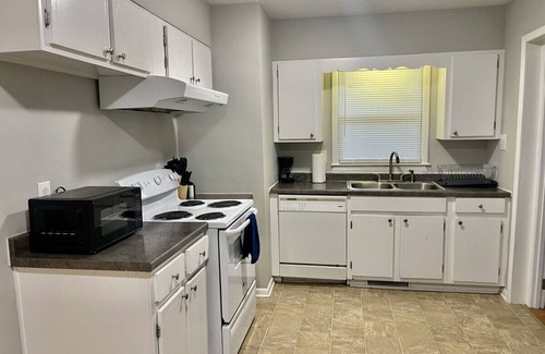 High Point Apartamento | Specious home near HPU and furniture market
