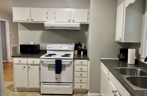 High Point Apartamento | Specious home near HPU and furniture market