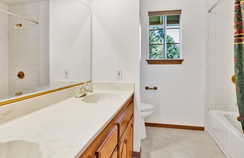 Big Bear Cabina | 2328-chateau De Big Bear 5 Bedroom Chalet by RedAwning