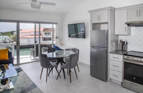Jolly Harbour Apartamento | 232G Upper Level, South Finger