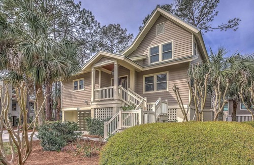 Sea Pines Casa | 233 Beachside Homes