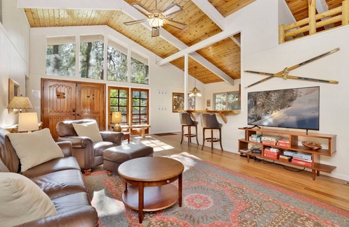 Big Bear Chalet De Esquí | 2331-ashwood Pines 2 Bedroom Chalet by RedAwning