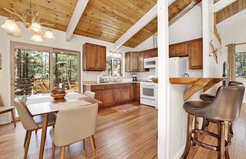 Big Bear Chalet De Esquí | 2331-ashwood Pines 2 Bedroom Chalet by RedAwning