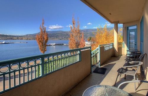 Kelowna Central Business District Apartamento | #235 Marriot Delta Grand Vacation Villa Downtown Kelowna