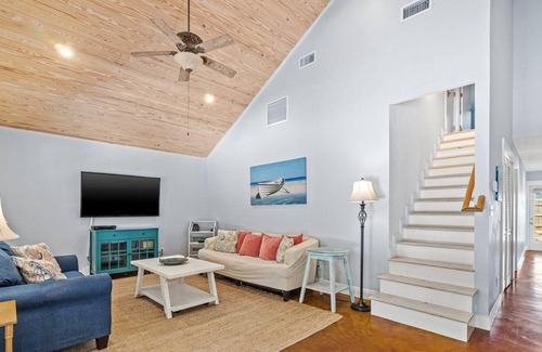Laguna Beach Estates Condominio | 239 - 13th St - Casa Indigo by Blue Swell