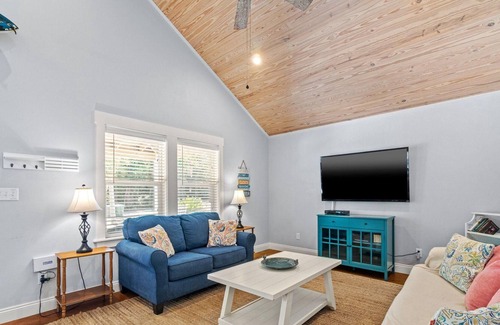 Laguna Beach Estates Condominio | 239 - 13th St - Casa Indigo by Blue Swell
