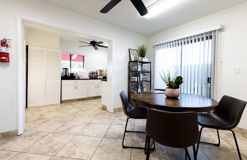 Scottsdale Gardens Apartamento | 239-NASCAR semifinal carrera fin de semana. ¡Reservar ahora!