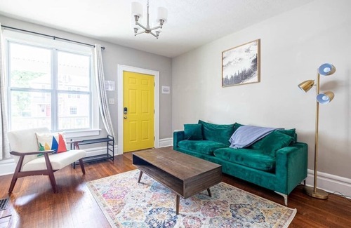 Old North Columbus Casa | 2394 Indiana (SIDE) · Perfect For Groups & Families-5 Bedroom Cozy Home