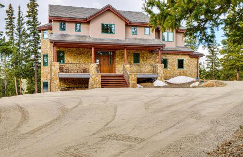 Valley of the Sun Casa | 24-0085 Fairplay Home with Hot Tub and Mountain Views!