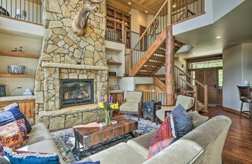 Valley of the Sun Casa | 24-0085 Fairplay Home with Hot Tub and Mountain Views!