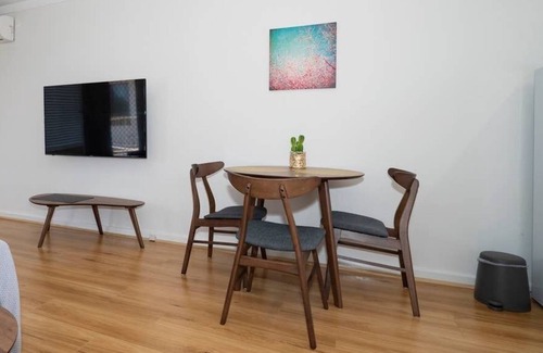 Rivervale Apartamento | Este nuevo y hermoso apartamento de una habitación se encuentra en el corazón de Rivervale