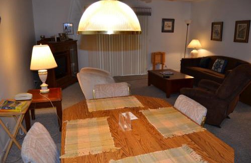 Hot Springs Village Casa | 24 Orantes Place