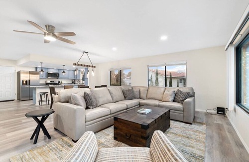Cottonwood-Verde Village Apartamento | Cottonwood Oasis! Swim Spa, Pool Table, Gym, Games