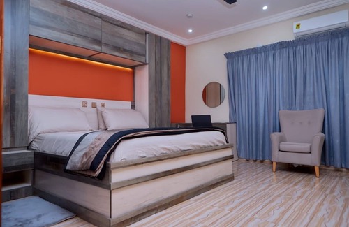 Kumasi Cabina | 247 executive lodge