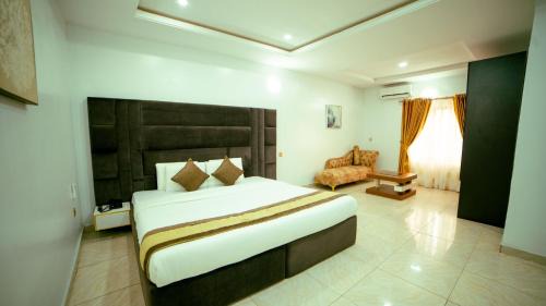 Ofin Hotel | 247 Luxury Hotel & Apartment Ajah