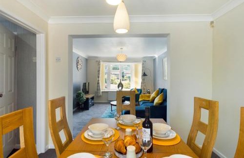 Telford Apartamento | 247 Serviced Accommodation in Telford- 3BR HOUSE
