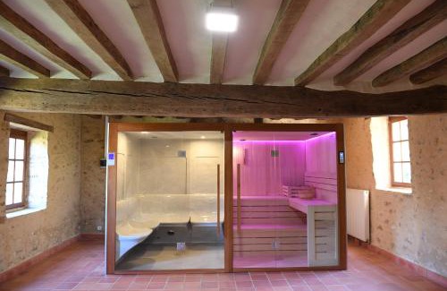 Lombron Casa | 24H LE MANS Château de Lauresse chambres d'hôtes Luxe