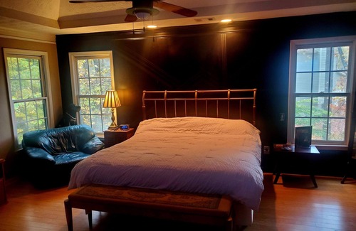 Snellville Complejo | 25.0 mi Outside Downtown Atlanta 10 Acre family retreat with rec area & campsite