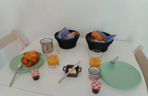 Montmerle-sur-Saone Cama Y Desayuno | 25 m² Bed & Breakfast ∙ 4 huéspedes