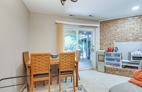 Simpsonville Apartamento | < 25 Mi to Downtown Baltimore & DC: Apt w/ Deck