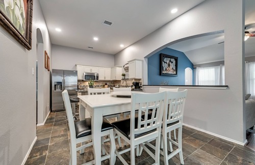 South Arlington Casa | 25% OFF 3BD Home Garage HWY 360 Grand Prairie GP020