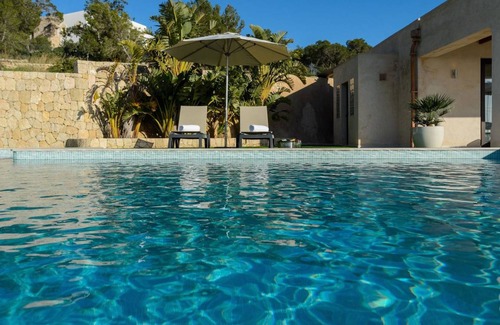 Sant Antoni de Portmany Villa | 250 m² Villa ∙ 1 habitación ∙ 6 huéspedes