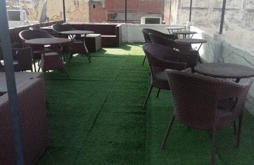 Taj Ganj Hostal | 250 m² Hostal ∙ 10 huéspedes