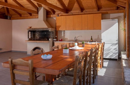 Malevizi Villa | 250 m² Villa ∙ 5 habitaciones ∙ 9 huéspedes