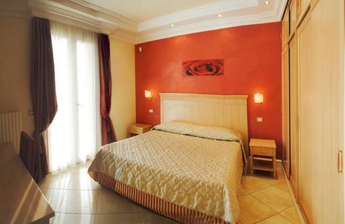 Montelabbate Villa | 250 m² Villa ∙ 5 habitaciones ∙ 11 personas