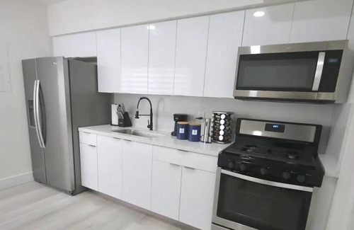 Flagami Apartamento | 251 Airport/Top House Apartment 3