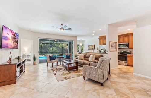 Bonita Springs Casa | 25530 Cedar Creek SFH