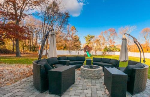 Centerville Casa | 256 Phinneys Lane Centerville - Cape Cod