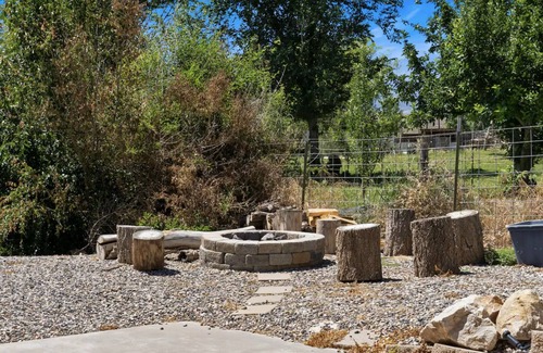 La Verkin Casa | 26+ Guest - Private Pool & Spa, UTAH PGA HOME