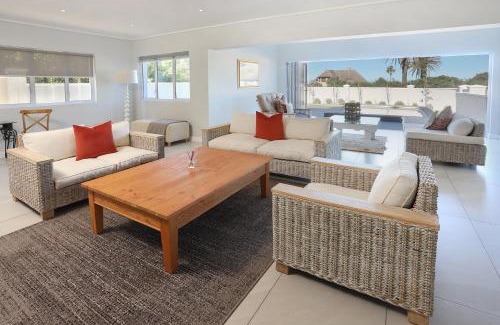 Eastcliff Villa | 269 on Main Holiday Home