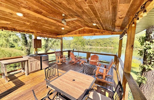 Mountain View Cabina | 269 River Valley Rd., Cabin on the White River that sleeps 8 with great views.