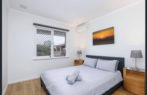 Rivervale Apartamento | BURSWOOD HOME APARCAMIENTO GRATUITO, WIFI Y NETFLIX