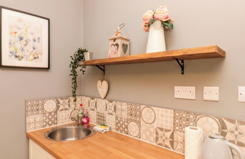 Scarborough Cabaña | 27 Westbourne Grove