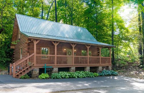 Gatlinburg Casa | 270 Black Bear Retreat Cabin