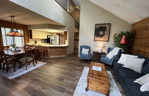 Jefferson Township Apartamento | Family-Friendly Summer Getaway w/ Pool Access, Hot Tub & Fire Pit 🏊‍♀️🛁🔥