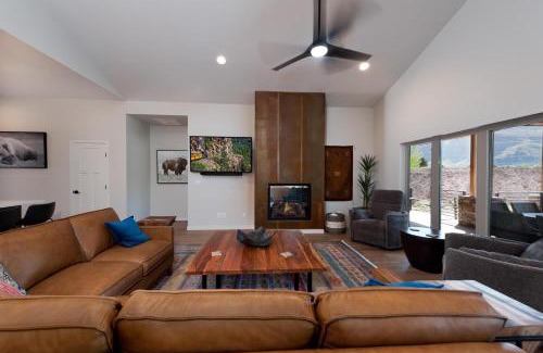 Trimble Casa | 275 Estancia Loop