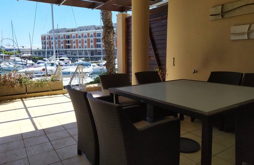 Victoria and Alfred Waterfront Apartamento | 277 m² Apartamento ∙ 3 habitaciones ∙ 6 huéspedes